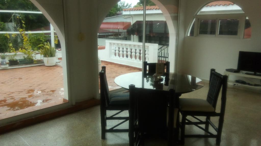 Casa Madrigal Hotel Санто Доминго Екстериор снимка